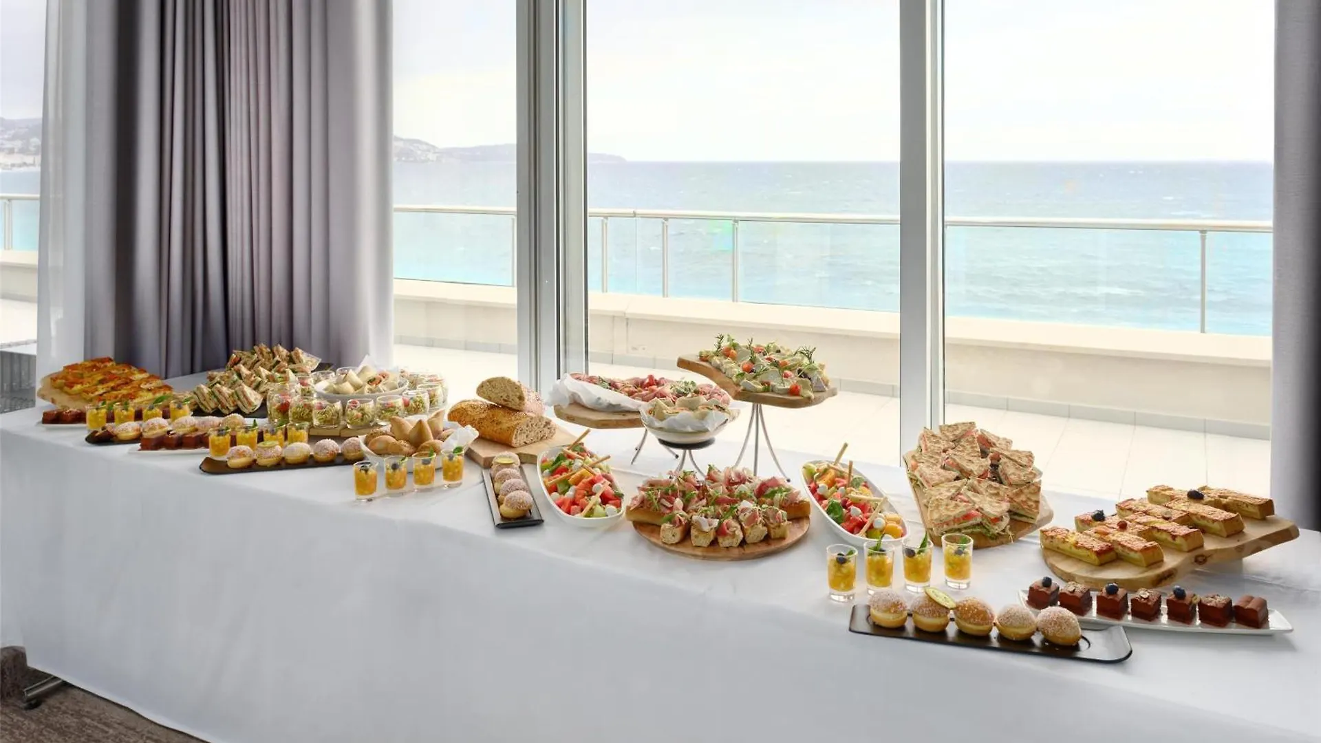Radisson Blu Hotel ניס